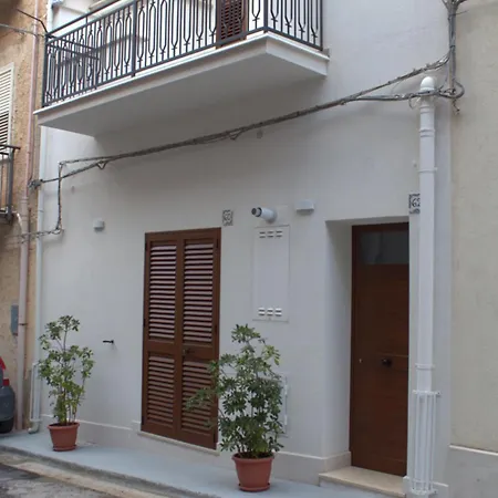 Bom Bom Castellammare del Golfo